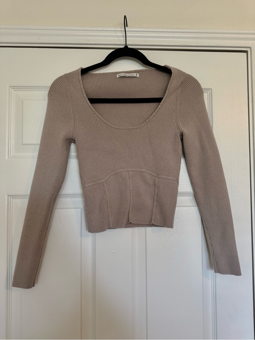 Abercrombie & Fitch Ribbed Scoop-Neck Sweater in Taupe
